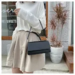 Bolso cuadrado pequeño casual monocolor de hombro único y axila para llevar tus esenciales diarios con estilo y comodidad. — foto 1