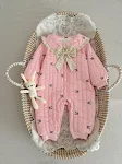 Gewatteerde winter jumpsuit voor baby's en peuters, Koreaanse stijl met strik, super schattige romper voor pasgeboren meisjes. — foto 10