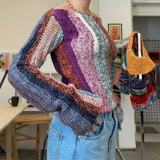 Title 8, Gemischter farbiger Strickpullover im Minderhei...