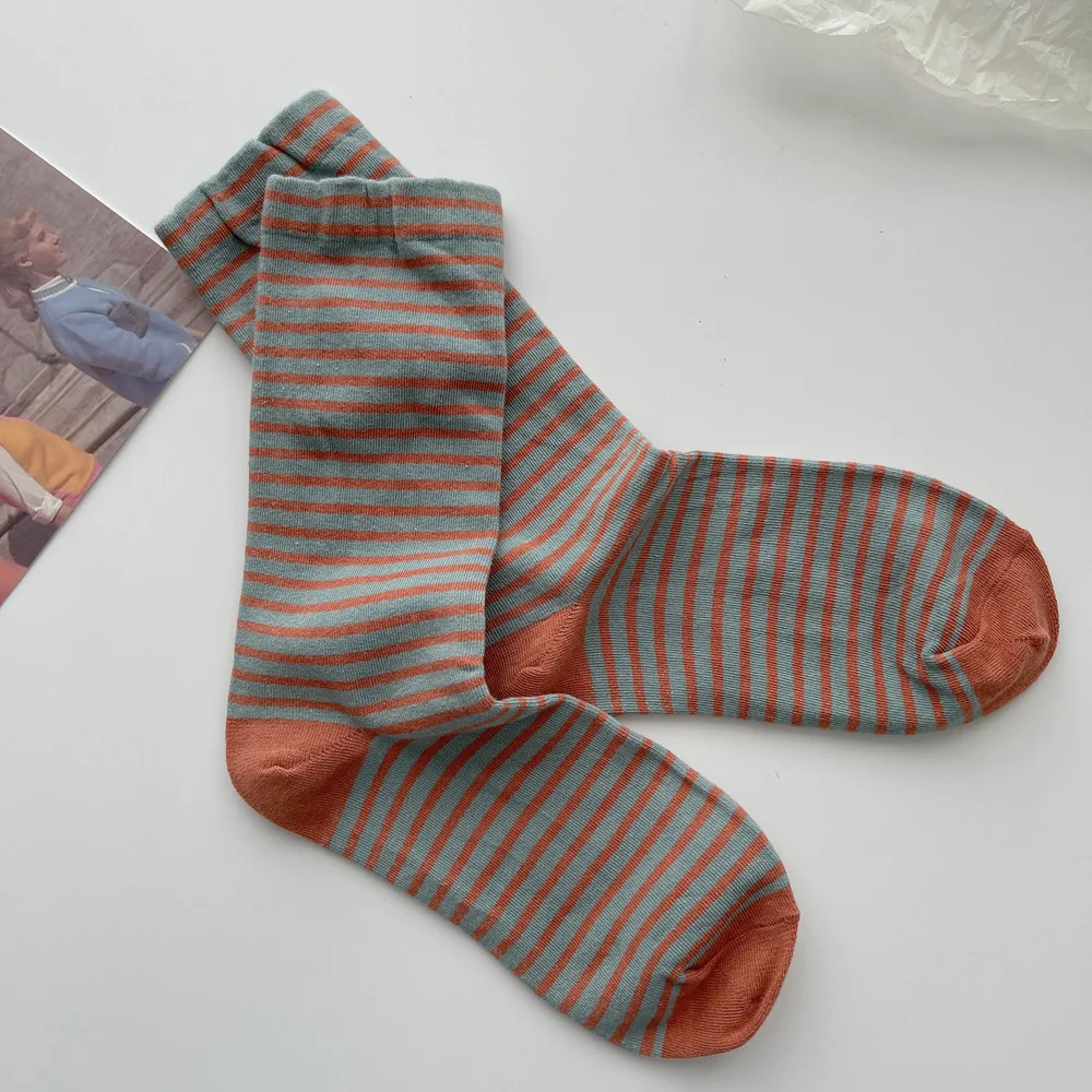 Vintage Stripe Women's Contrast Color Tube Socks Comfortable and Stylish Retro Socks for Women, Perfect for Everyday Wea — photo 17