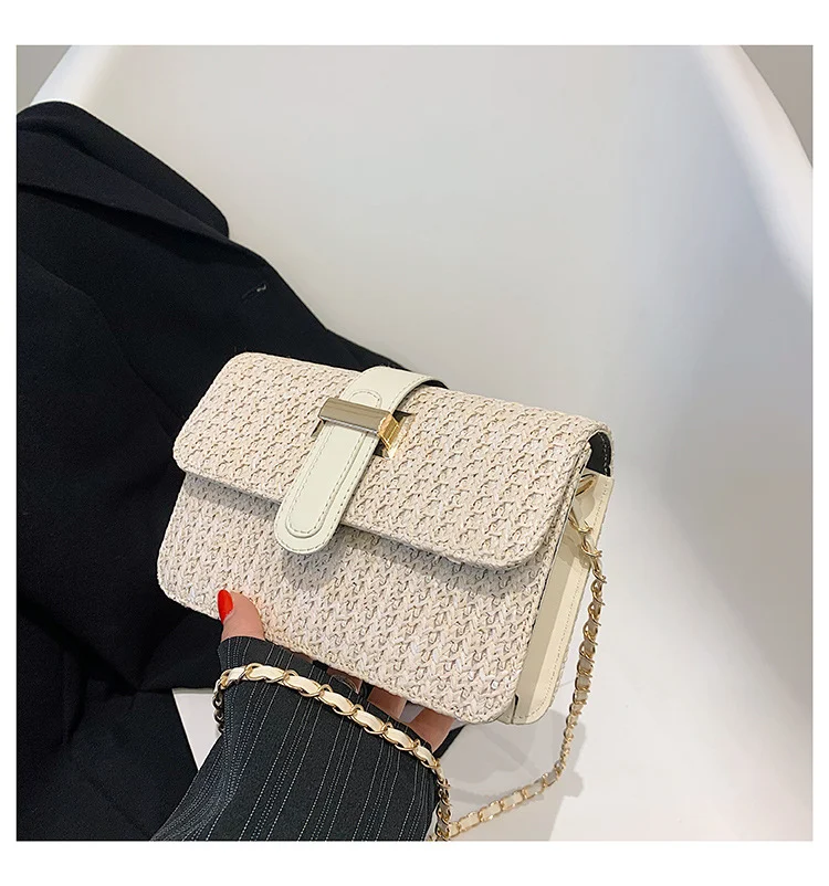 Title 16, Bolsa de ombro com corrente, elegante e simples...
