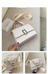 Bolsa transversal pequena de moda com design assimétrico para um ombro. Versátil e elegante, perfeita para carregar seus itens essenciais com estilo e praticidade. — foto 12