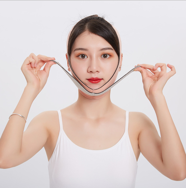 Fascia sottile per il viso, ridefinisce i contorni e rassoda la pelle. Riduce il doppio mento, per un aspetto più giovane e scolpito. — foto 1