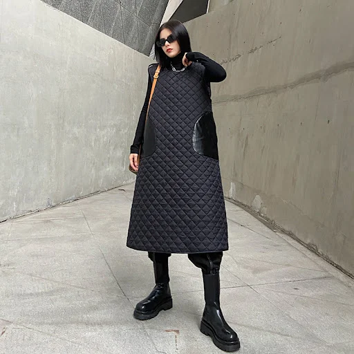 Title 2, Sleeveless plus size long dress with temperament