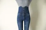 Jeans de cintura alta Comodidad y estilo definidos. Realza tu figura con estos vaqueros modernos y favorecedores. ¡Siéntete segura y a la moda! — foto 3