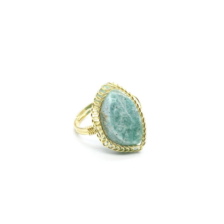 Anel Retrô de Fluorita Verde Pedra Rústica Adicione um toque rústico e elegante ao seu estilo. Um anel único para um visual boho e moderno. — foto 13