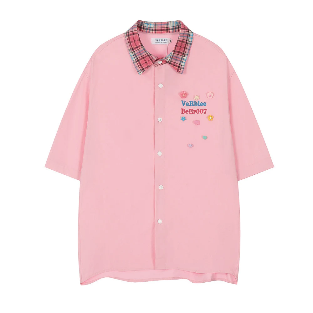 Camisa de hombre de manga corta con solapas de contraste, ideal para un estilo casual y elegante. Perfecta para el verano, cómoda y moderna. — foto 1