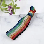 Faixa de cabelo colorida com nós e rebites, borda larga e fashion, perfeita para um visual estiloso e confortável no dia a dia — foto 7