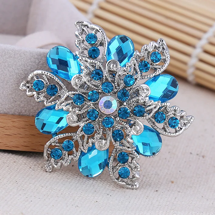 Broche de flor vintage turquesa, prata, cristal e strass — foto 4