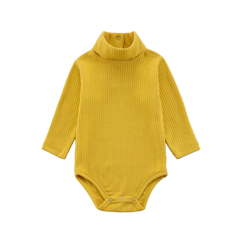 Macacão para bebê outono e inverno, quentinho e confortável. Roupa de corpo fofa e prática para recém-nascidos. Ideal para brincar e dormir com estilo e proteção. — foto 3