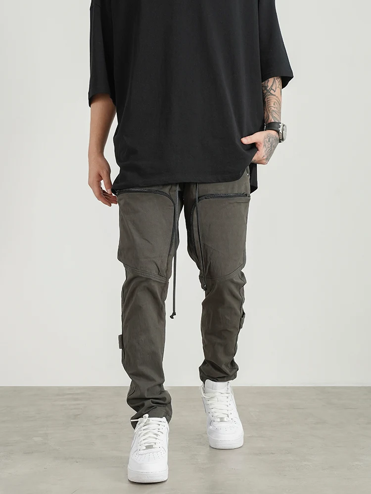 Title 3, Cargo Pants With Big Pockets and Small Feet
