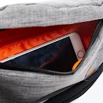 Bolsa de peito multifuncional masculina para lazer ao ar livre. Conforto e praticidade para atividades externas, ideal para transportar seus itens essenciais. — foto 2