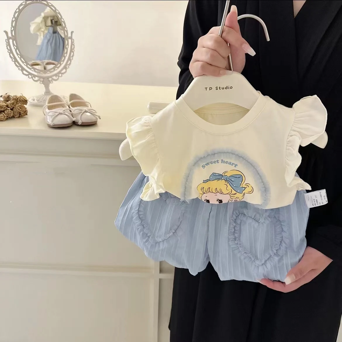 product image - 4