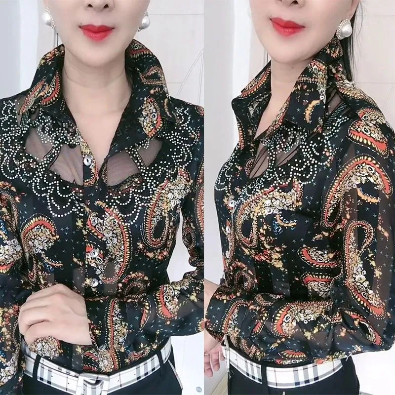Top floral de verano con protección solar, fino, estampado, estilo occidental, con pedrería, encaje, gasa y patchwork. — foto 14