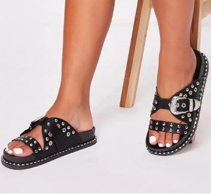 Sandali con zeppa donna, platform romani. Scarpe con plateau alla moda, versatili e perfette per ogni occasione, stile "net red". — foto 1