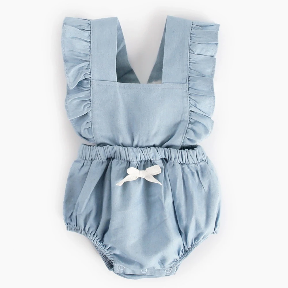Title 8, Macacão jeans com suspensório para bebê siamês....