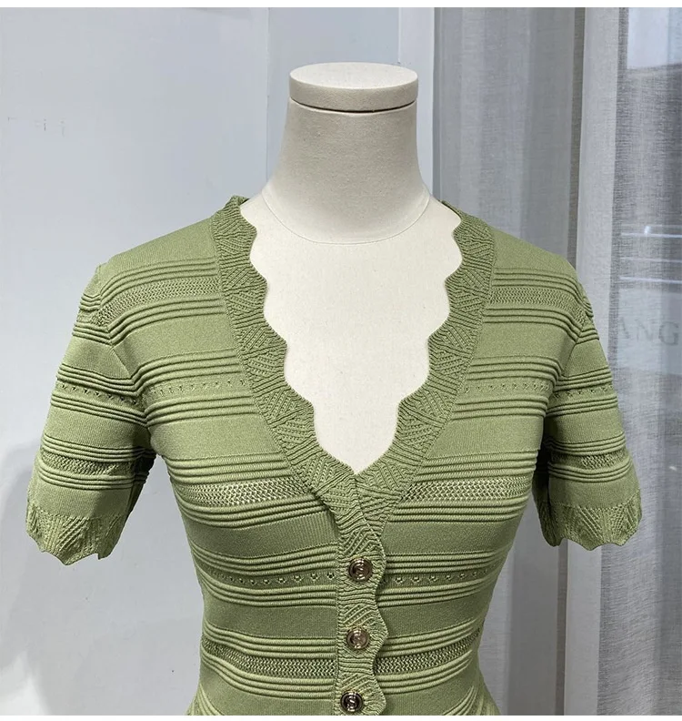 Title 9, Hollow High-end Green V-neck Knitted Dress Fren...