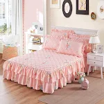 Thick double-layer lace bedspread for ultimate comfort and luxury. Add a touch of romance to your bedroom and enjoy a re — photo 1
