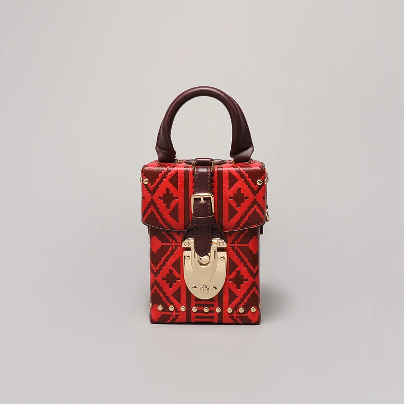 Title 5, High-Quality Light Luxury Niche Design Messenge...