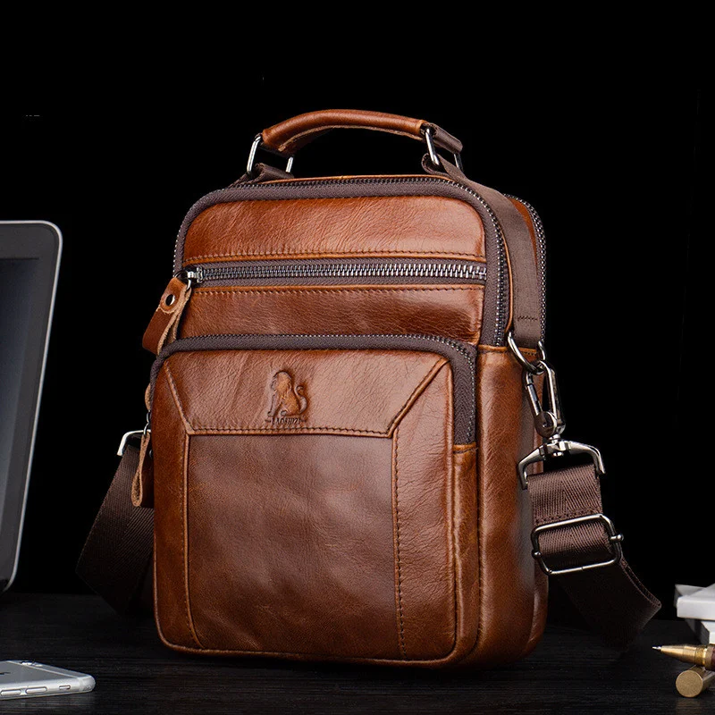 Bolsa diagonal masculina de couro de vaca, um ombro só. Design elegante e funcional para o dia a dia, perfeita para carregar seus itens essenciais. — foto 2