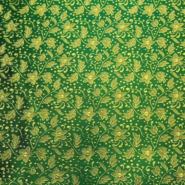 Tessuto Jacquard Pentagramma Filo Oro Verde per Abiti e Decorazioni. Realizza Design Unici ed Eleganti. Tessuto di Lusso e Magia. — foto 3