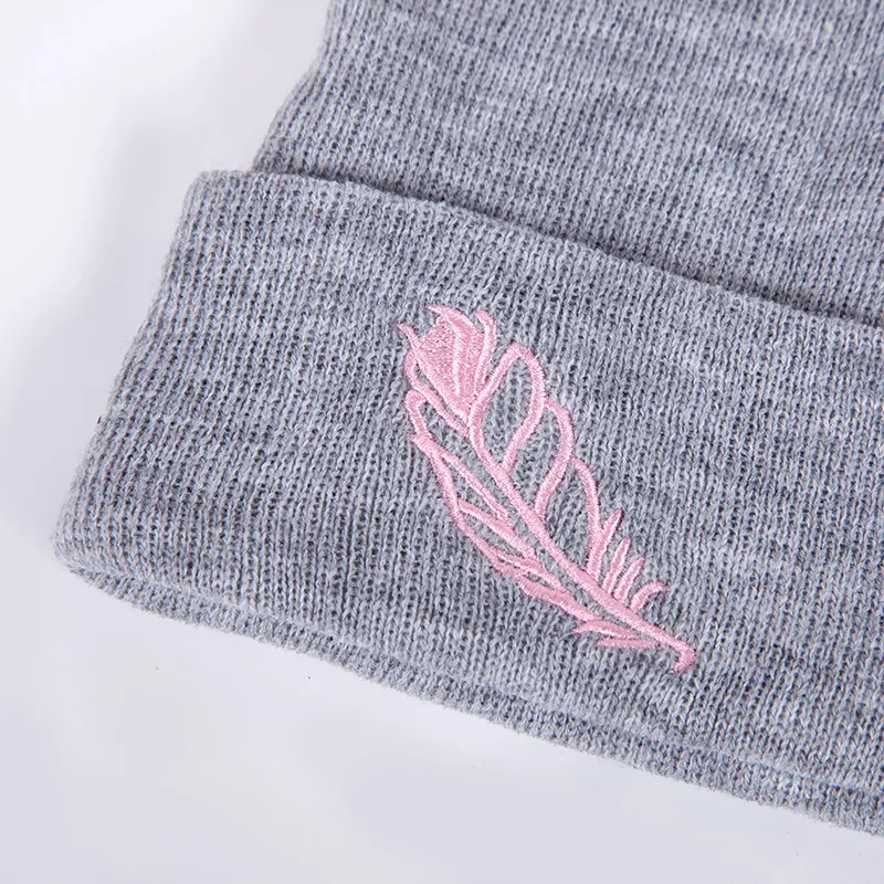 Title 5, Mens and Womens Versatile Embroidered Feather...