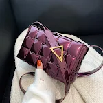 Borsa donna casual monospalla, a tracolla, elegante e pratica per tutti i giorni, perfetta per un look alla moda e confortevole, versatile e chic. — foto 2