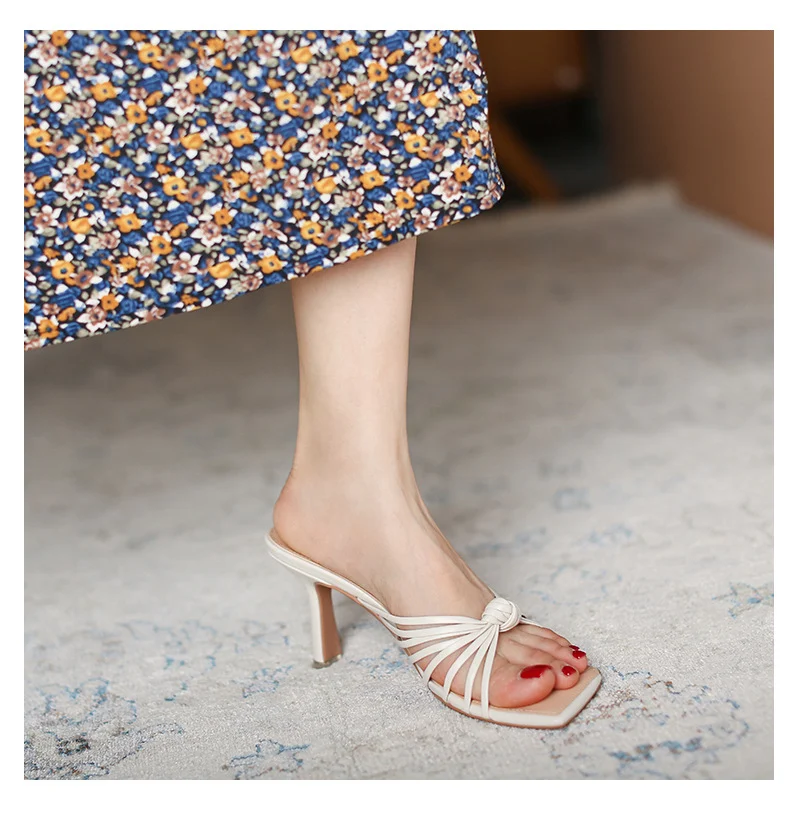 Women's French Style Retro Outerwear Sandals for elegant outdoor wear, offering comfort and a touch of vintage charm. Pe — photo 12