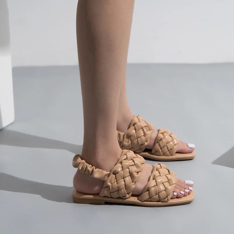 Title 3, Retro casual platte sandalen met open detail, c...