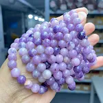 Pulseira feminina com pedra natural em círculo único. Design elegante e atemporal, realçando a beleza natural com delicadeza. — foto 5