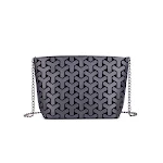 Bolsa de ombro geométrica losango feminina dobrável. Design moderno e prático para mulheres, ideal para o dia a dia e fácil de guardar. — foto 1