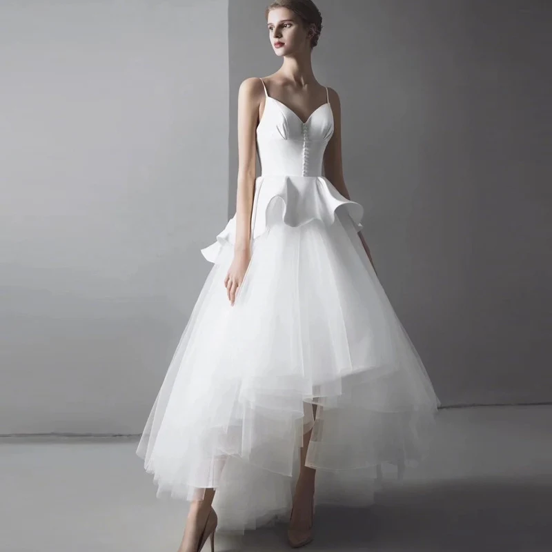 Title 6, Fashion Bride Plus Size Wedding Dress for a per...