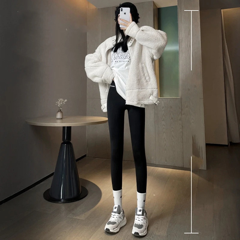 Leggings de invierno y otoño gruesos de talle alto para mujer con forro polar. Calidez, comodidad y estilo en una prenda. — foto 1
