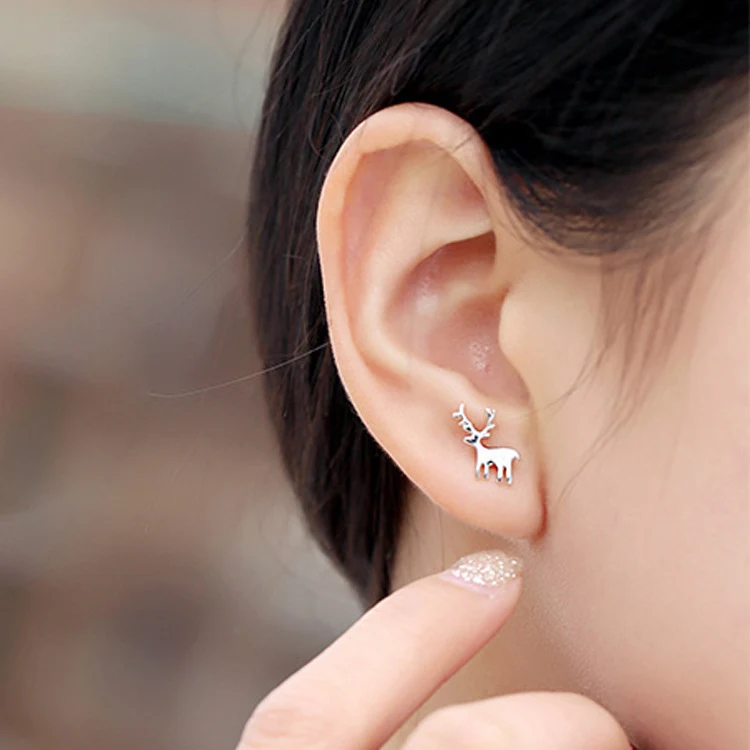 Title 2, S925 Sterling zilveren asymmetrische oorbellen ...
