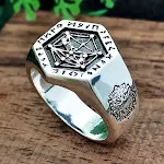 Ingrid da Árvore da Vida Promove bem-estar e conexão espiritual. Sinta o equilíbrio e a harmonia natural com este amuleto. Ideal para todos. — foto 3