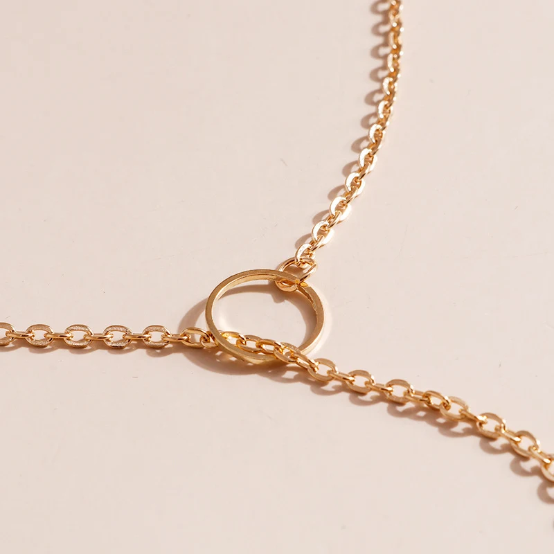 Colar Curto Simples com Ilhós para Mulher Um acessório elegante e fácil de usar que complementa seu visual diário com um toque charmoso. — foto 3