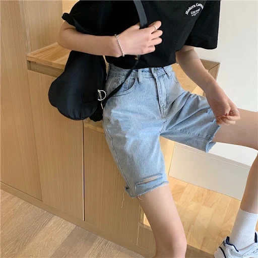 Title 14, High-waisted slim fit jeans met ruches en vijf ...