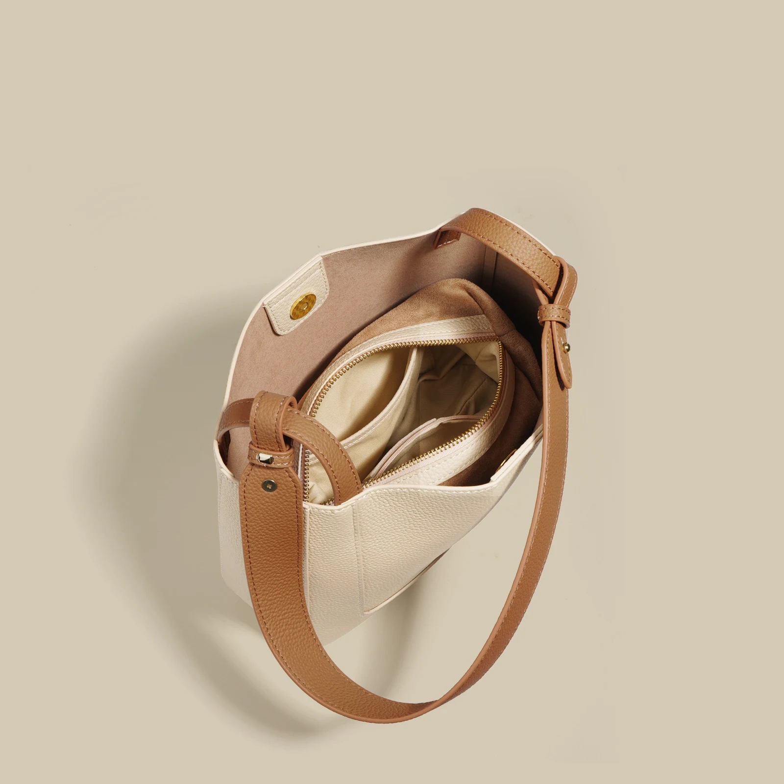 Title 7, Fashion Commuter Bucket Cabbage Basket