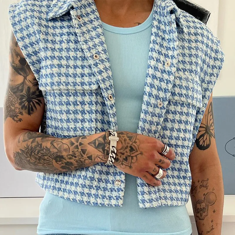 Colete de terno masculino com decote em V e um botão Peça versátil para diversas ocasiões Ajuste impecável e visual elegante Ideal para um look sofisticado e moderno — foto 5