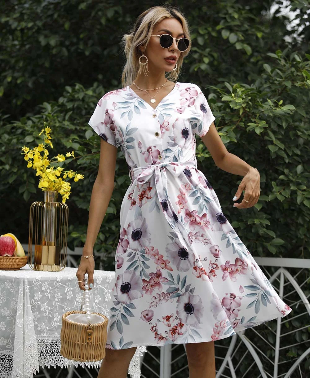 Women's Summer Printed Lace-up Waist Trimming Short-sleeved Dress, a comfortable and stylish option for warm weather and — photo 6