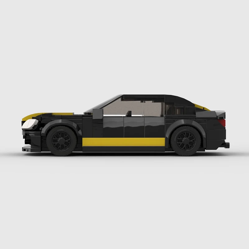 Edição Especial Dark Night V8 Matchup Modelo de Carro. Sinta a emoção da corrida. Desfrute do design exclusivo e do potente motor V8 para uma experiência épica. — foto 2