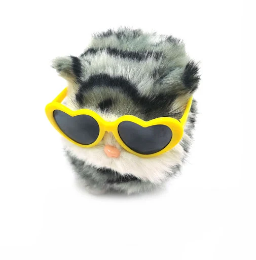 Title 10, Heart-shaped sunglasses for dogs and cats, prot...