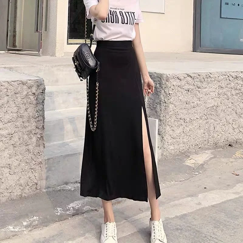 Title 4, Vintage high waist skirt for a chic retro look....