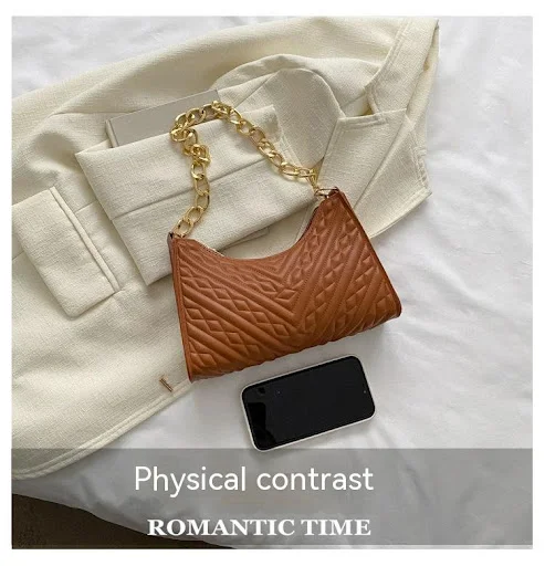 Title 4, Borsa a spalla baguette plissettata con catena,...