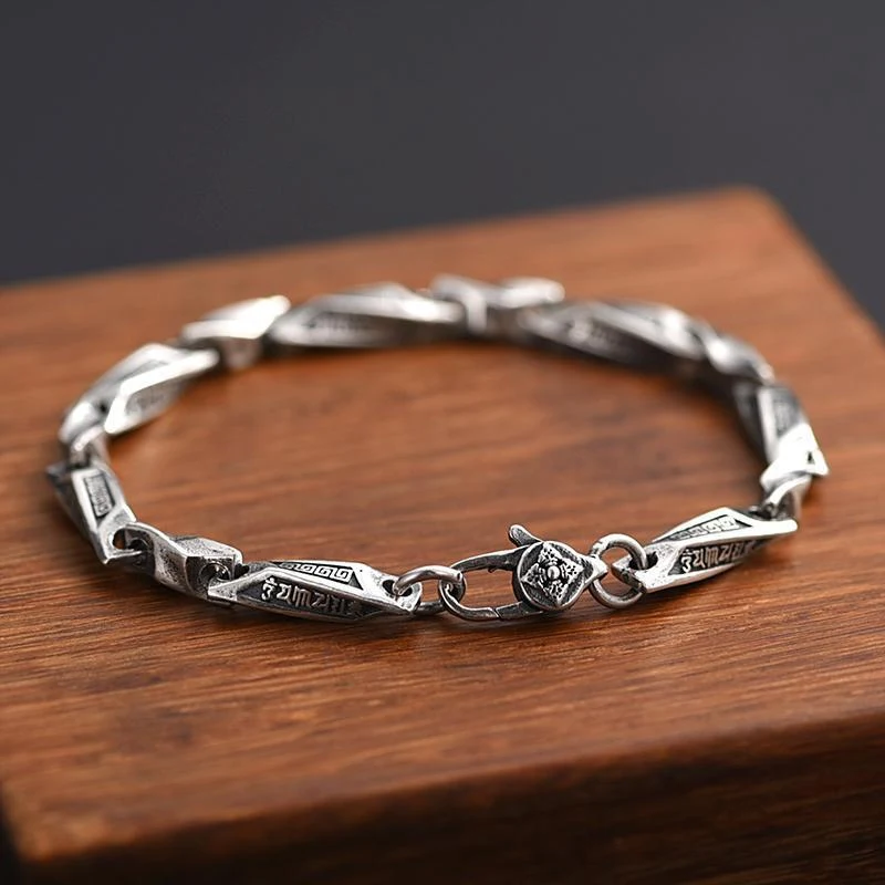 Pulseira Mobius masculina estilo étnico vintage, pulseira para homem para uso diário. Um acessório marcante e autêntico. — foto 4