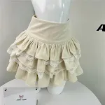Witte kanten dames rok in cake-stijl met hoge taille. Perfect voor een elegante en vrouwelijke look, ideaal voor speciale gelegenheden. — foto 4