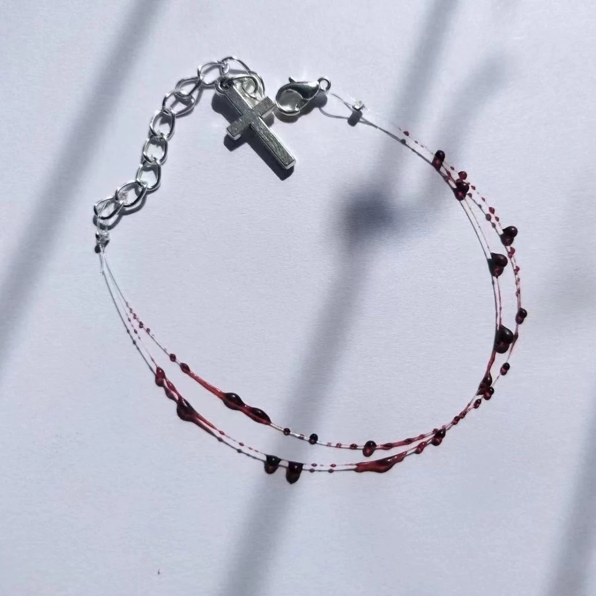Title 4, Pulseira com pingente de cruz de aço inoxidável...
