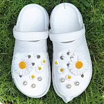 Sapatos de furo Sandálias Baotou Femininas Plataforma com Salto Anabela, conforto e estilo elevados para o verão. Perfeitas para um look moderno e fresco. — foto 5