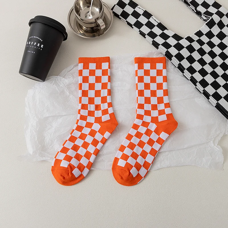 Light Cooked Mark 3 Pairs Of Checkerboard Socks Women — photo 8