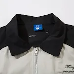 Camisa masculina solta multicolorida de manga curta com design moderno. Conforto e estilo para um visual casual e fresco no verão. — foto 8